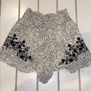 American Eagle Flowy Shorts